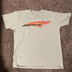 SUPREME t-shirt