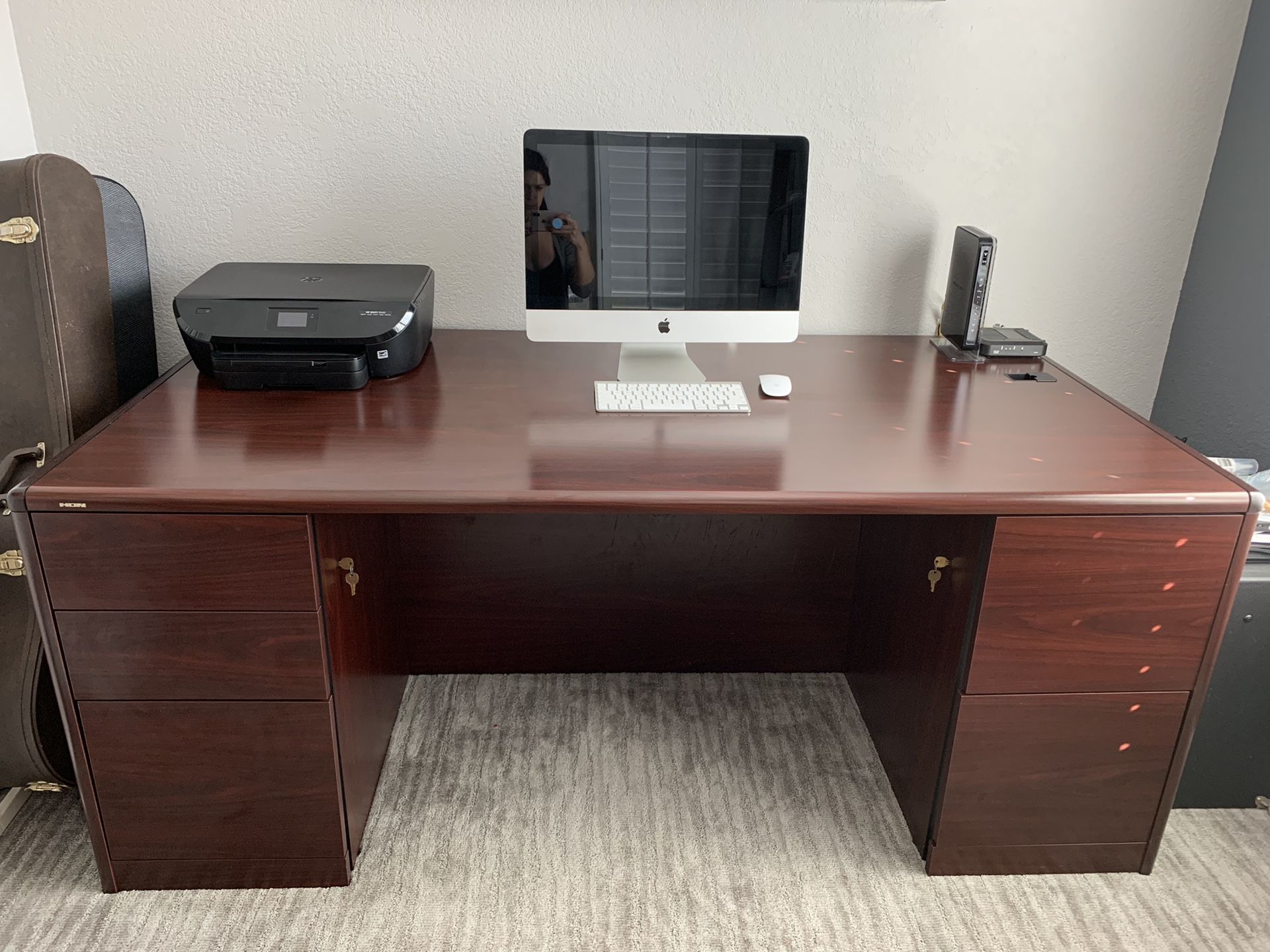 Hon Desk & office chair