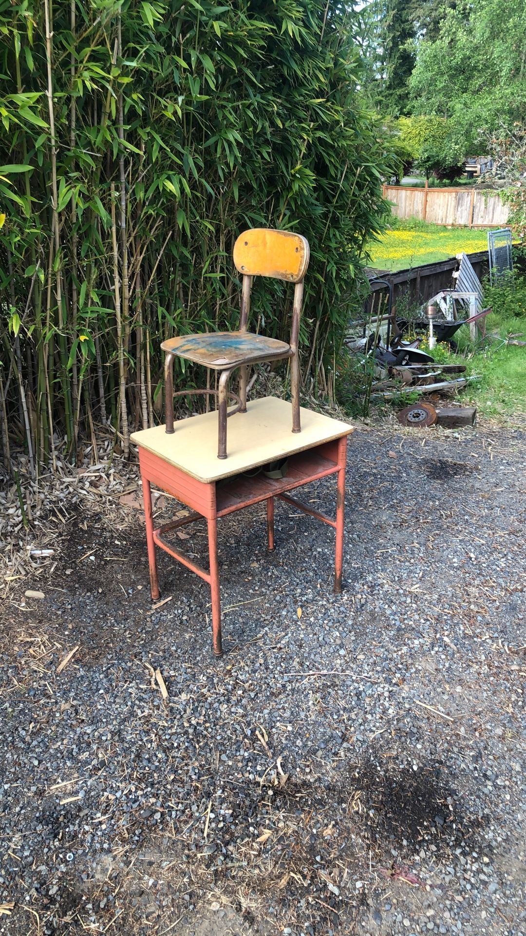 Kids Desk And Chair
