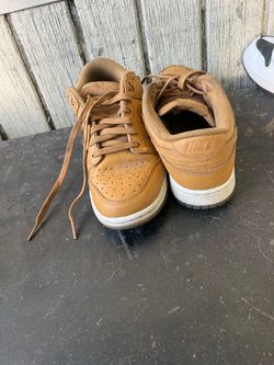 Nike dunks low size 8 in woman’s