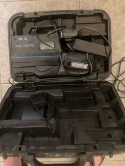 1980s  VHS  📼 video camera  recorder