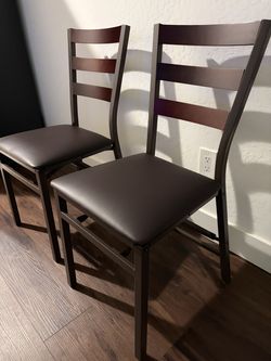 Set of 2 Foldable Extra Dining Chairs – Brown