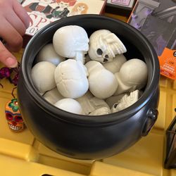 Ceramic Witch Cauldron 