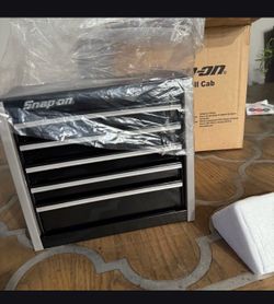 SNAP ON MINI TOOL STORAGE BOX