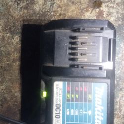 12v Makita Charger No Battery 