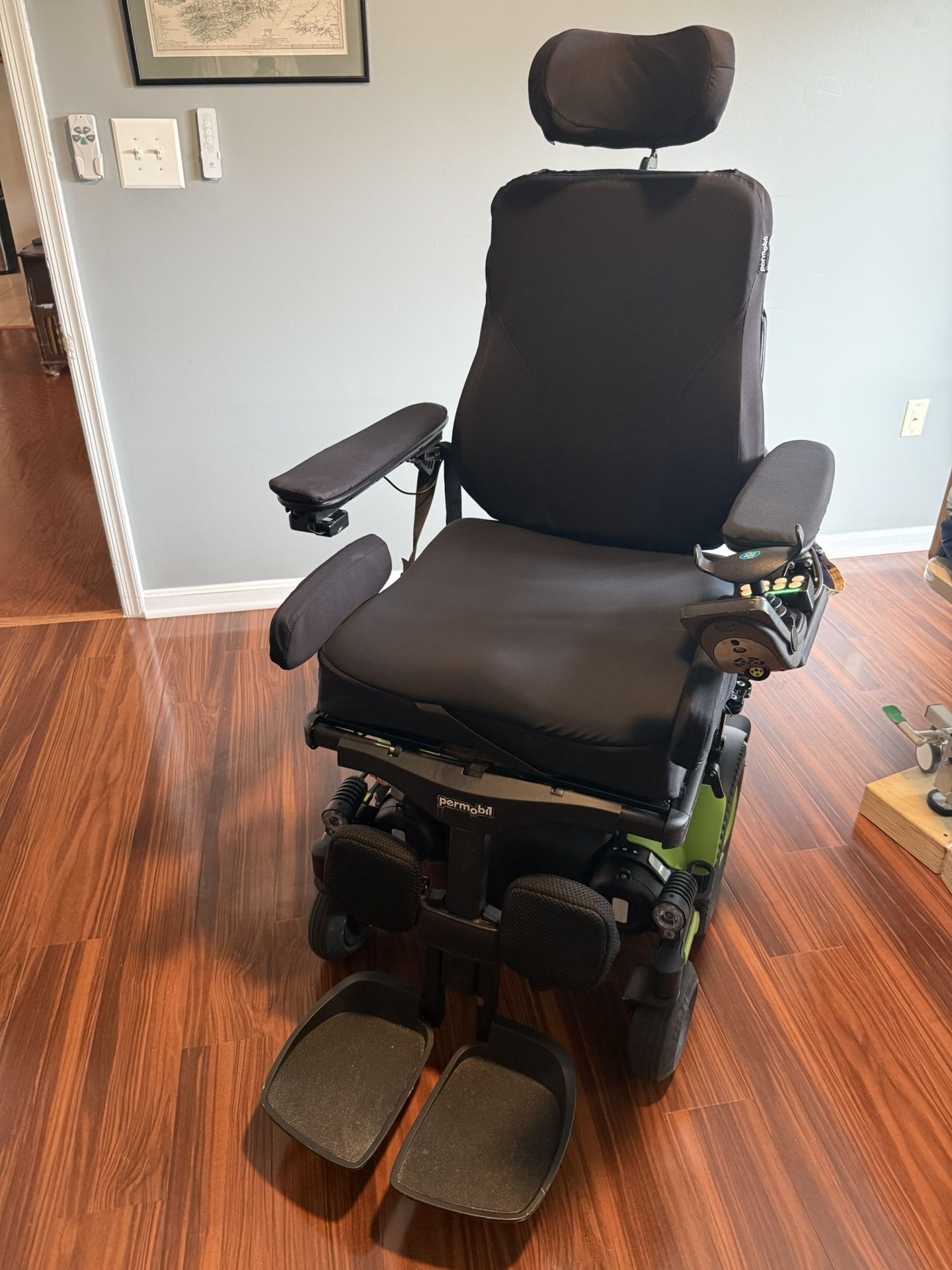 Motorized wheelchair