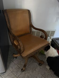 Vtg HOOKER FURNITURE Carved Wood Office Chair