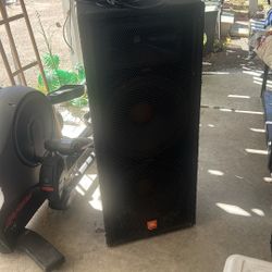 JBL Speaker  - 48”x18”