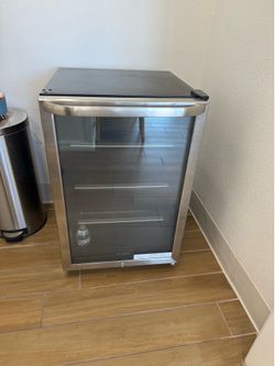 Wine And Soda Refrigerator 21”w 33”h 20”D