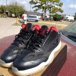 Air Jordan 11 Retro Low IE