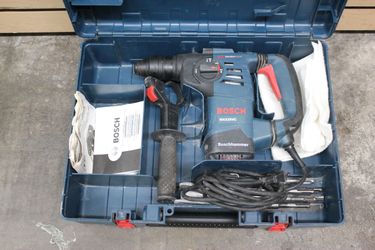 Bosch RH328VC Corded Variable Speed Rotary Hammer Drill 