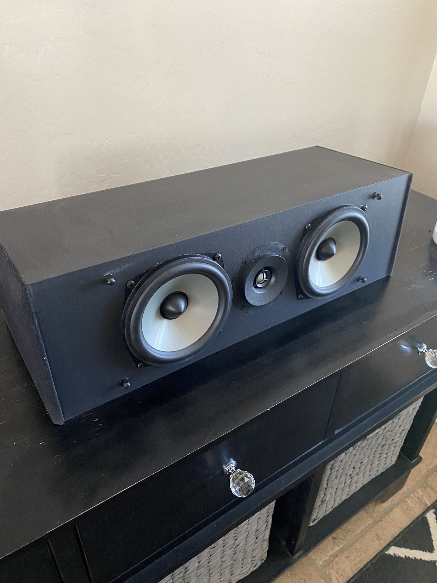 Paradigm Center Channel Speaker for Sale in Queen Creek, AZ OfferUp