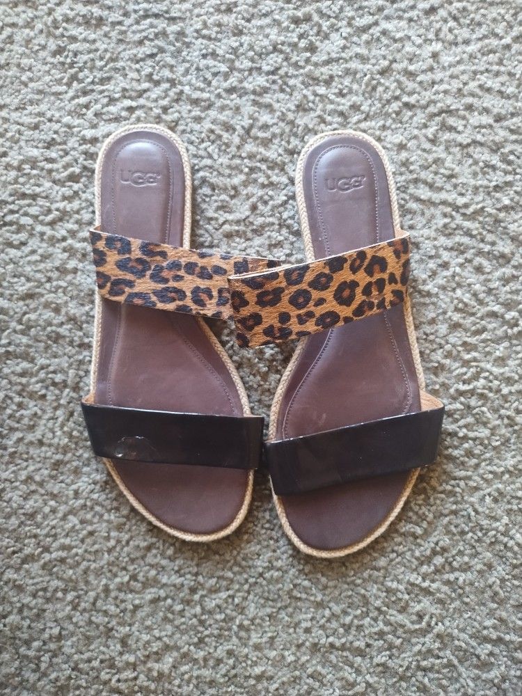 Women's Size 9.5 UGG Sandals Pick Up In Florence KY