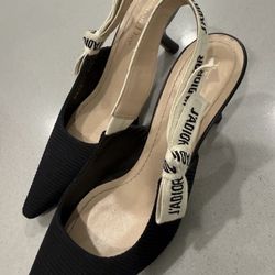 Dior shoes size 6.5 used 2 times only