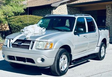 2004 Ford Explorer Sport Trac
