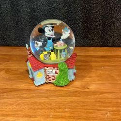 Mickey Mouse Snow Globe 