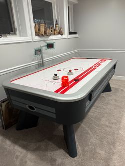 ESPN Full-Size Air Hockey Table – Electronic Scoring – Good Condition-$300
