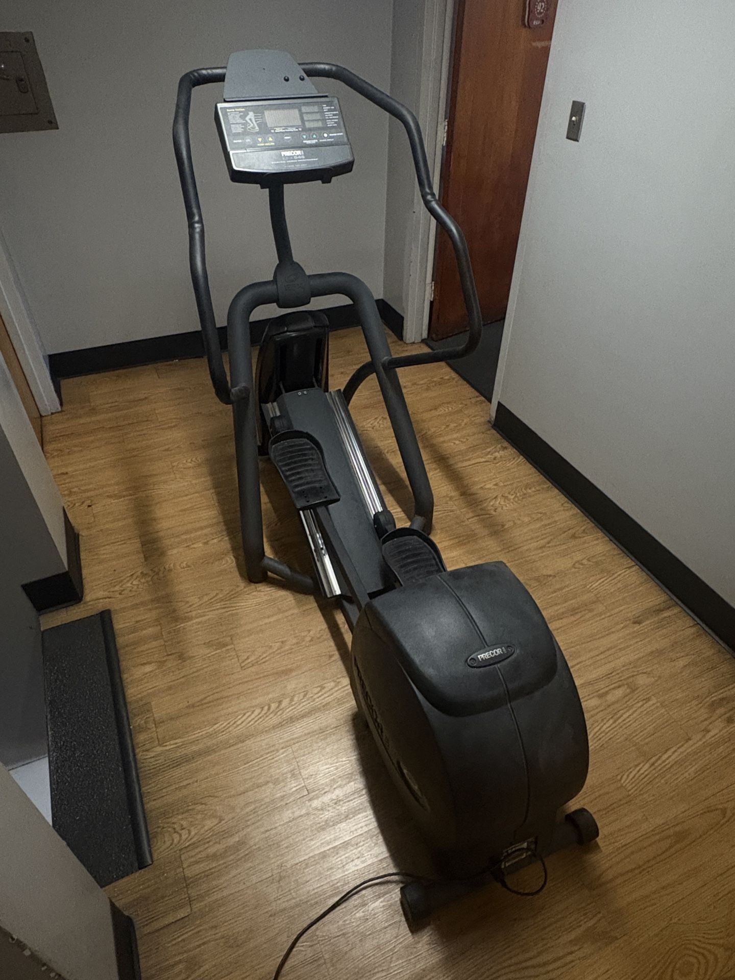 Precor efx546 Elliptical