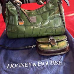 Dooney BourkePurse