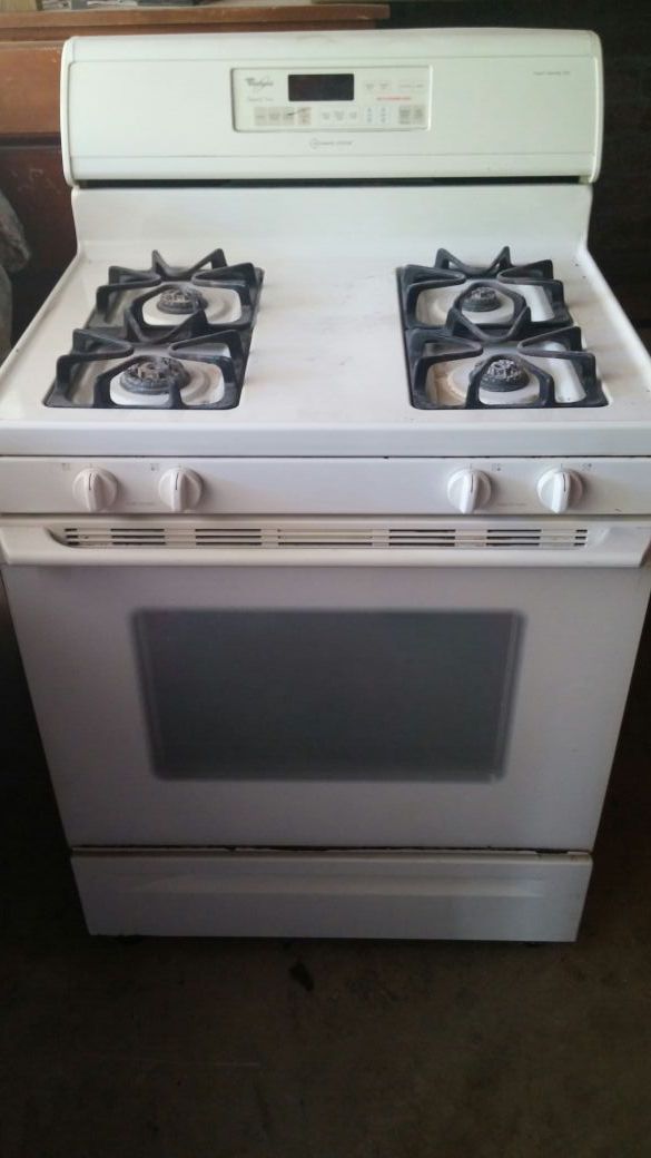 Whirlpool Imperial Series Super Capacity 465 with Accubake System