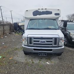 2014 Ford E-350
