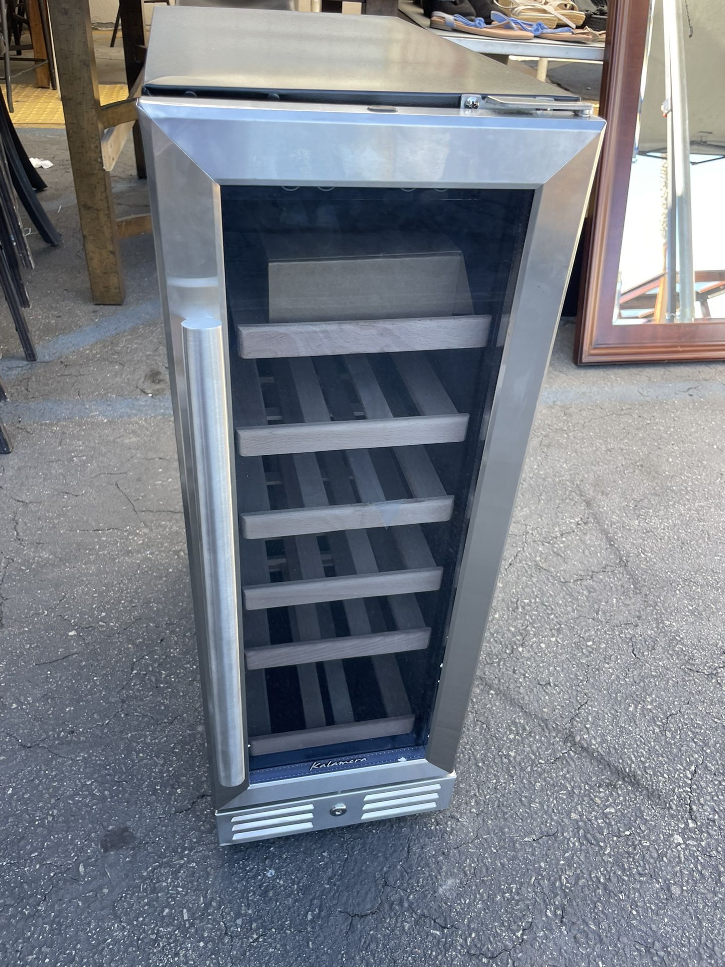 24 Bottle Cooler
