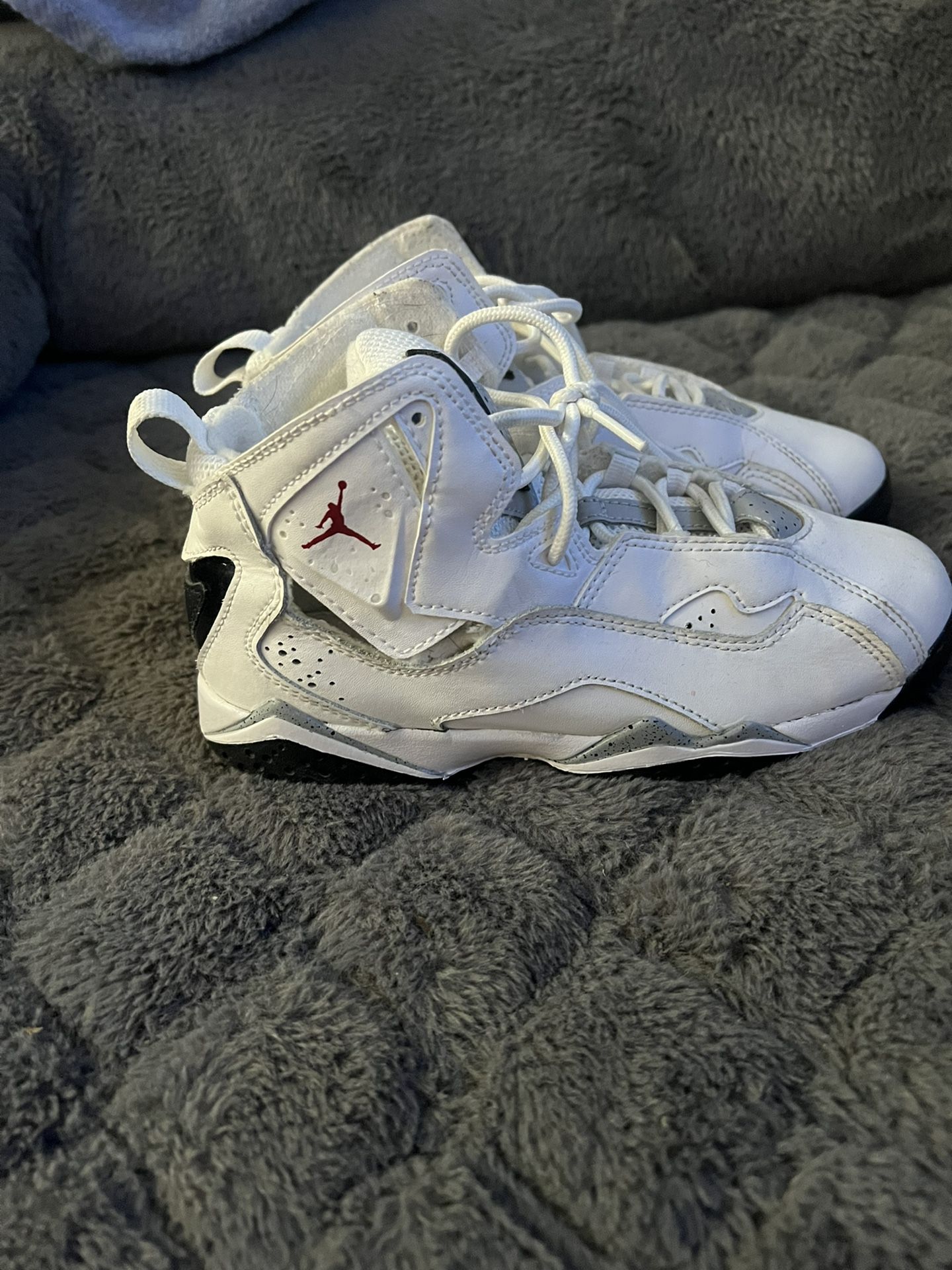 Boys Size 2 Nike Air Jordan’s