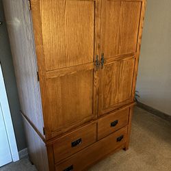 solid wood tv/ cabinet console 