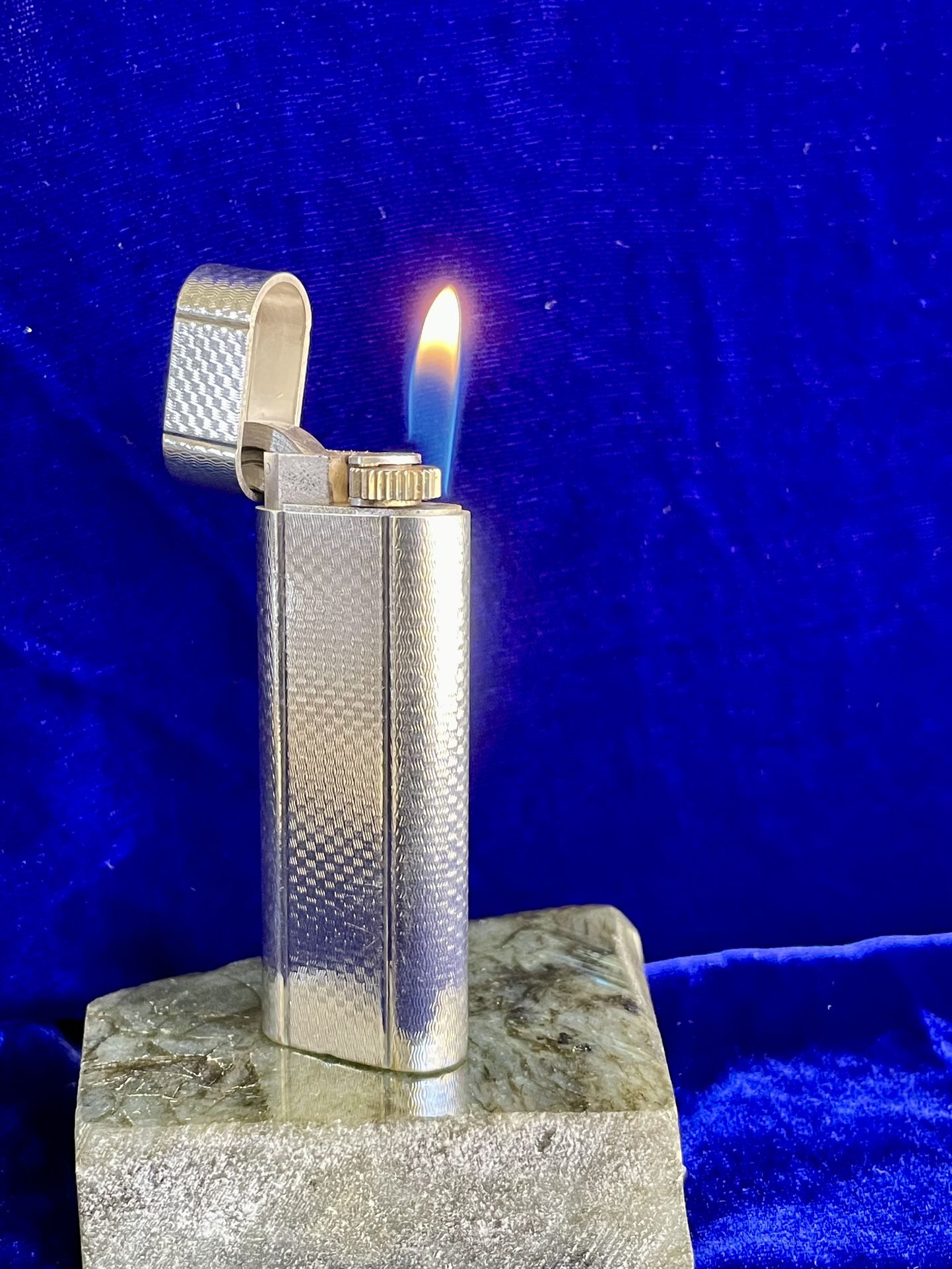 Vintage Oval Silver Very Good Condition Cartier Lighter Working 1 Year Warranty 