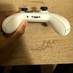 Microsoft Xbox One Wireless Controller - White