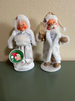 Annalee 2020 Snowy Elegance Santa and Mrs Claus Set
