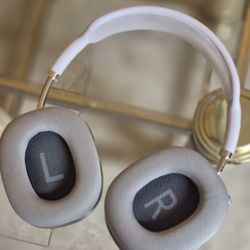 Premium Noise-Canceling Wireless Headphones

