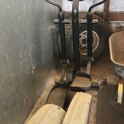 Elliptical 9100 fitness machine