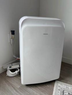 Insignia 8,000 BTU Portable AC – Like New