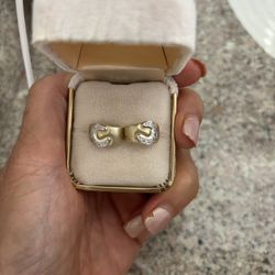 14k Gold Earrings With Diamonds- Horse Shoes Design