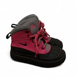 Nike girls Woodside 2 High ACG Pink Foil winter snow boot shoes