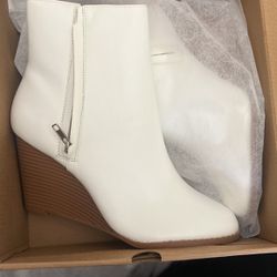 White Boots 