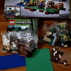 LEGO Minecraft set With Extra 