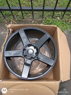 $390$Tengo cuatro rines nuevos en caja K9 en buenas condiciones
