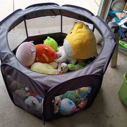 Stuffed Animals And Squishmallows