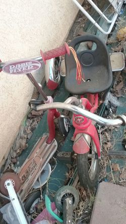 I havev2 little boys bikes 1 needs seat they both need air in tires 45.00 both firm no trades no delivery