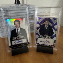 Lord Of The Rings Signed Actor Leaf Trading Cards with Stands!