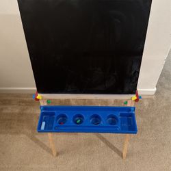Melissa & Doug Deluxe Standing Art Easel - Dry-Erase Board, Chalkboard, Paper Roller