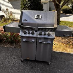 Napoleon Gas Grill 