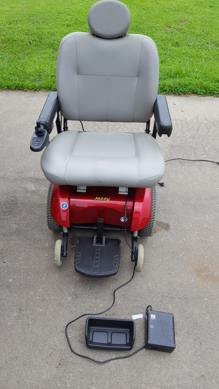 Jazzy Select 14 XL Power Chair