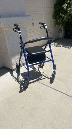 DRIVE walker With Wheels