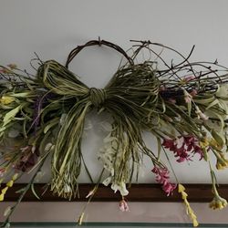 Beautiful handmade flowerr arrangement for wall