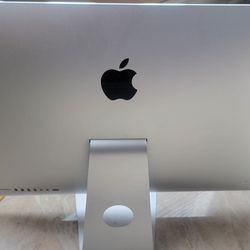 Apple Computer 2017-2018 (2)