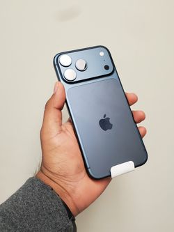 iPhone 17 Pro Max 256GB blue unlocked brand new - On payments with just $79 down 🤩✅ (No credit needed)