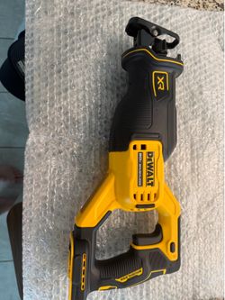 Dewalt 20-volt Max Variable Speed Brushless Cordless Reciprocating Saw (Battery Not Included)